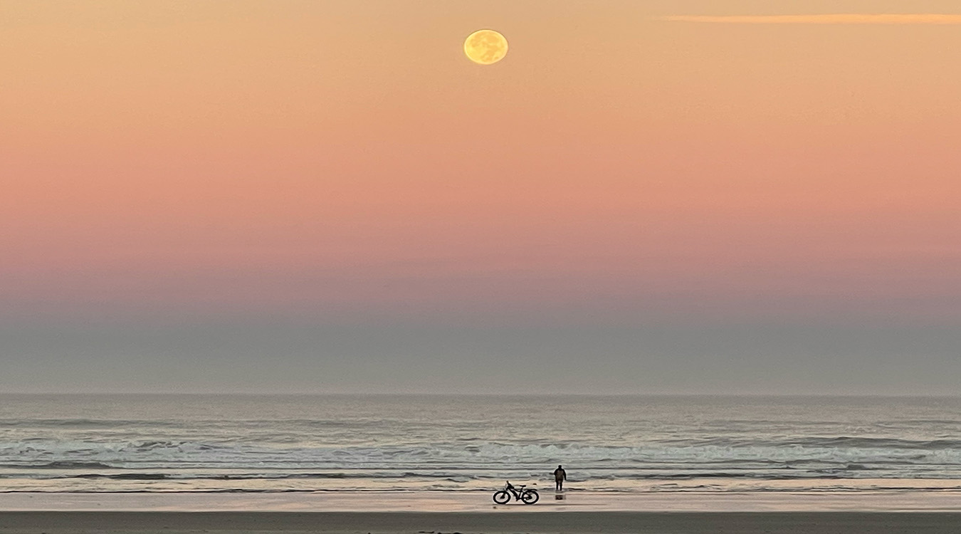 Bandon Beaches are known for their pristine beauty, pure clean air and ocean water