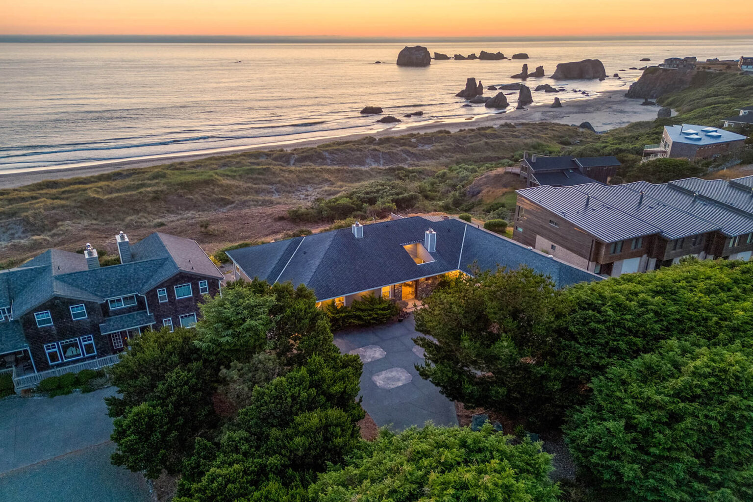 Bandon Luxury 2840 Beach Loop Drive Bandon Oregon Coastal Sotheby's